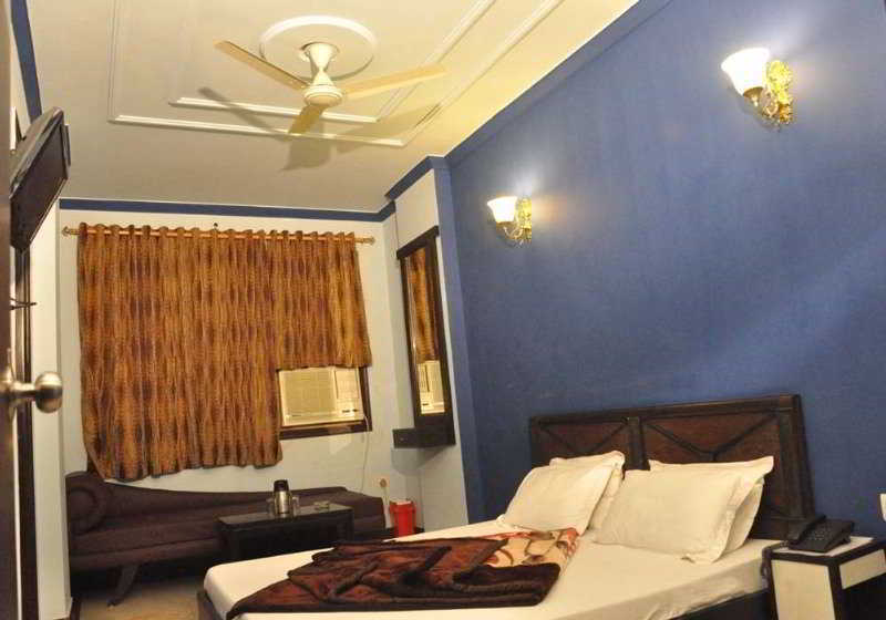 Hotel Amrit Villa دلهي المظهر الخارجي الصورة